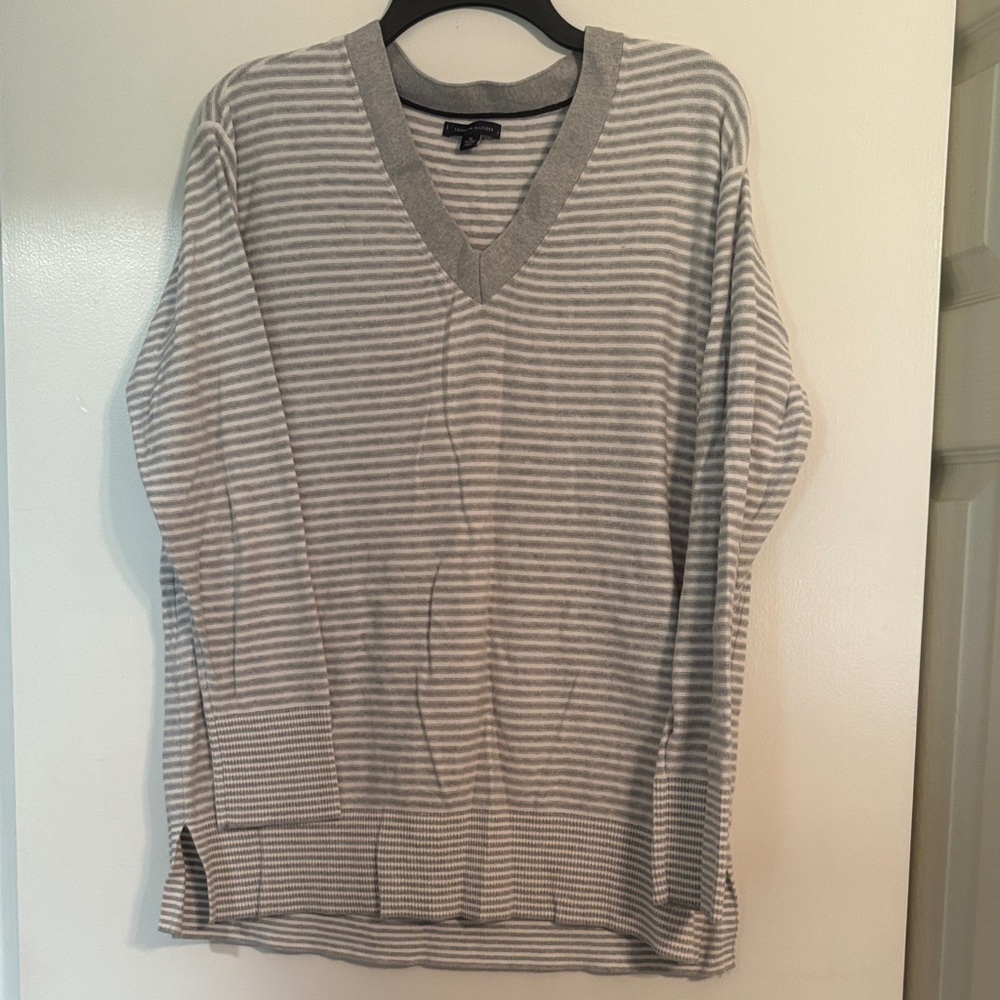 Tommy Hilfiger Striped V Neck Sweater XL Coastal Grandmother Quiet Luxury